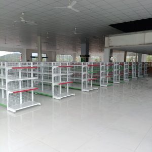 Lắp đặt kệ lưng lưới cho siêu thị Thanh Hóa